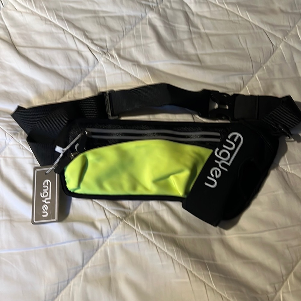 Brand New w/Tags Engyen Fanny Pack w/Bottle Holder & (2) Zipped Compartments